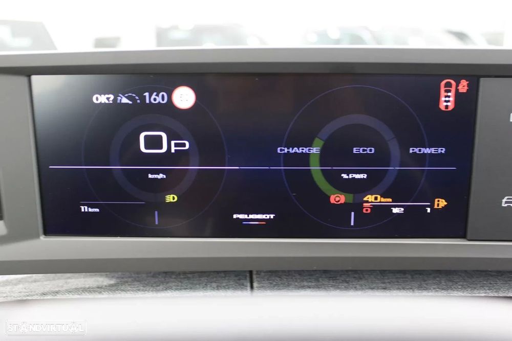 Peugeot 5008 1.2 PureTech Allure EAT8 - 22