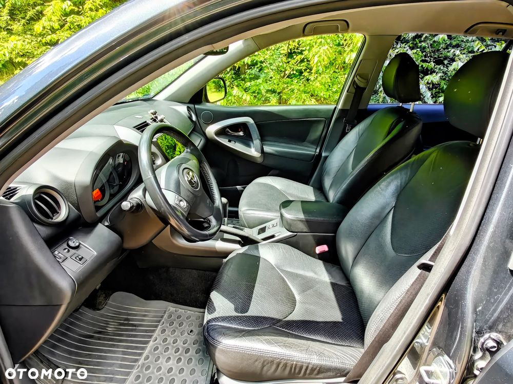 Toyota RAV4 2.0 VVT-i Prestige - 9