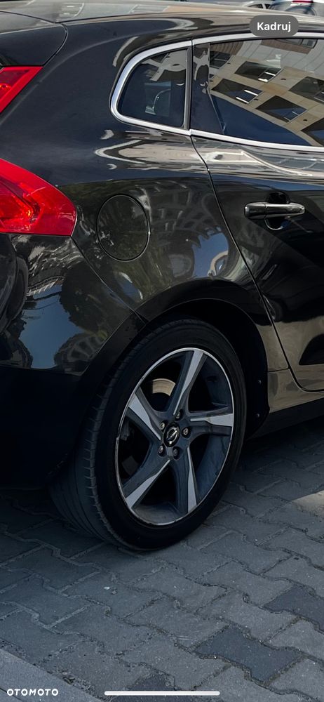 Volvo V40 D2 R-Design - 36