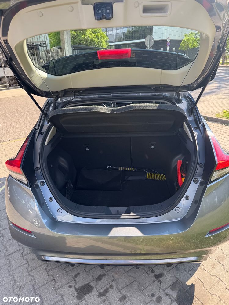 Nissan Leaf 40kWh Acenta - 11