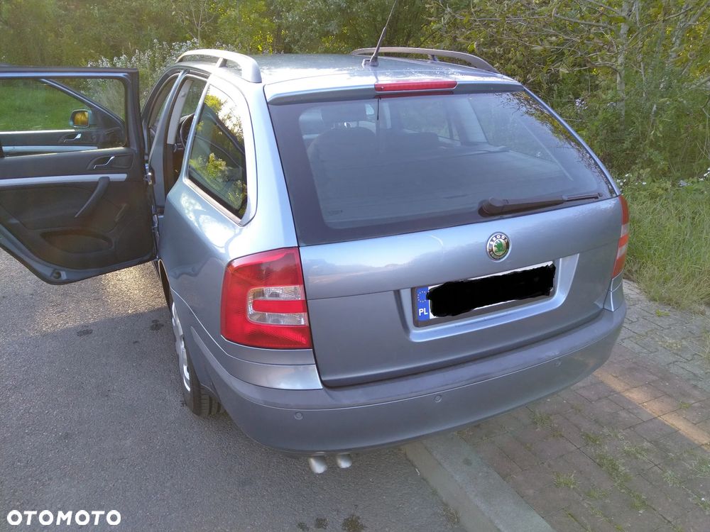 Skoda Octavia 2.0 TDI Elegance DSG - 3