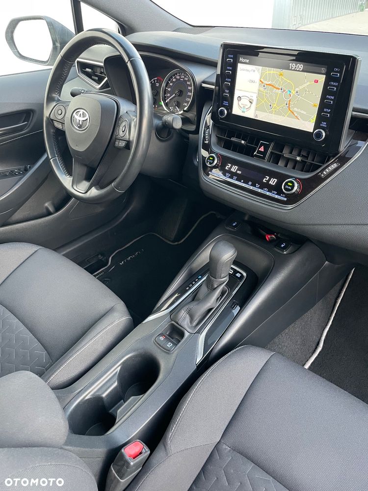 Toyota Corolla 1.8 Hybrid Business Edition - 25