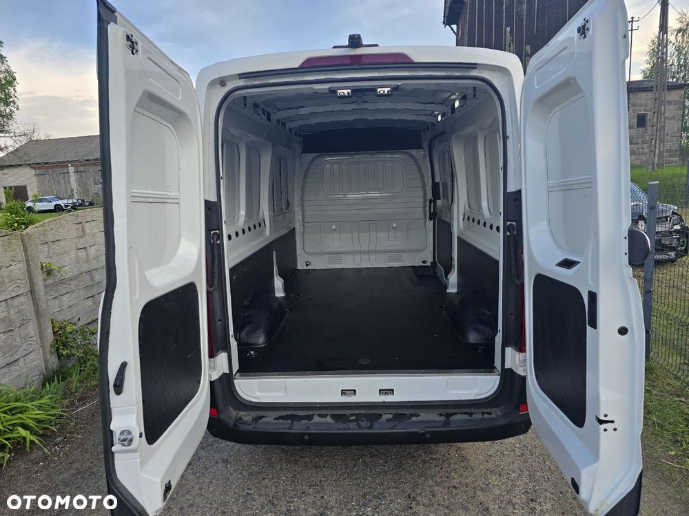Maxus e-Deliver 9 L2 H2 - 17