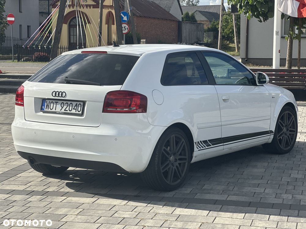Audi A3 3-drzwiowe 2.0 TDI DPF Ambition S tronic - 4