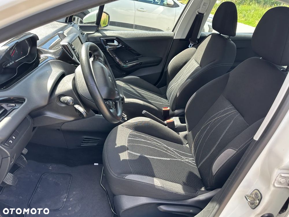 Peugeot 208 PureTech 68 Active - 21