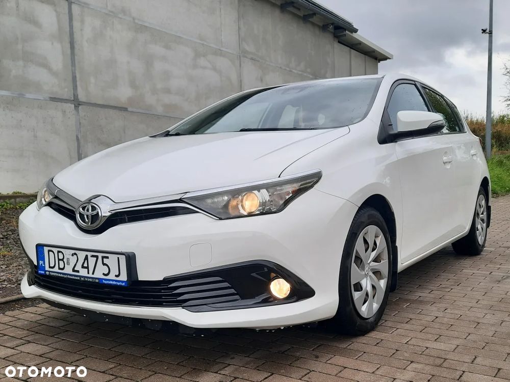 Toyota Auris 2018 photo 3