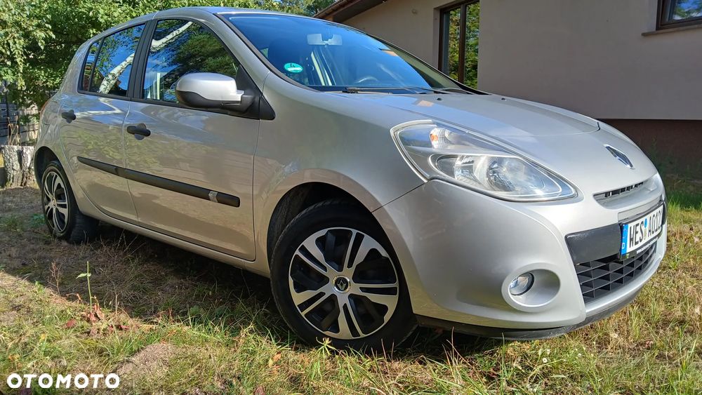 Renault Clio 1.2 16V 75 Dynamique - 1