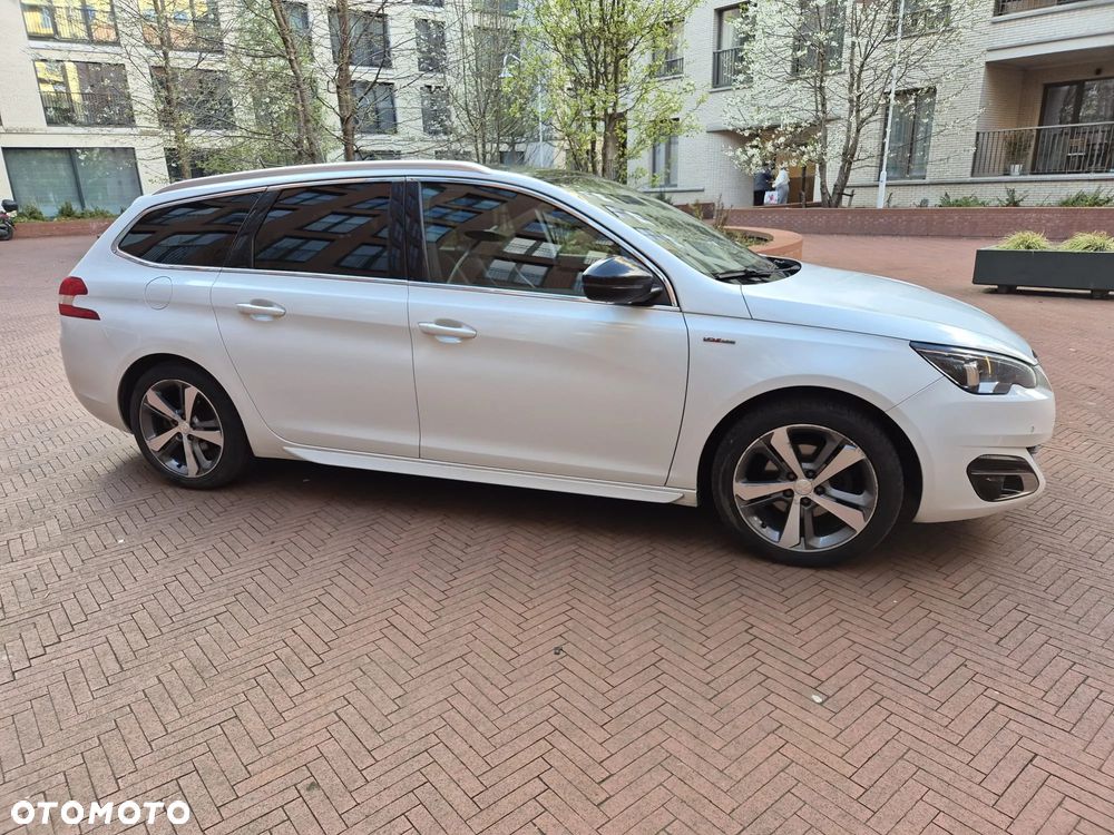 Peugeot 308 - 3