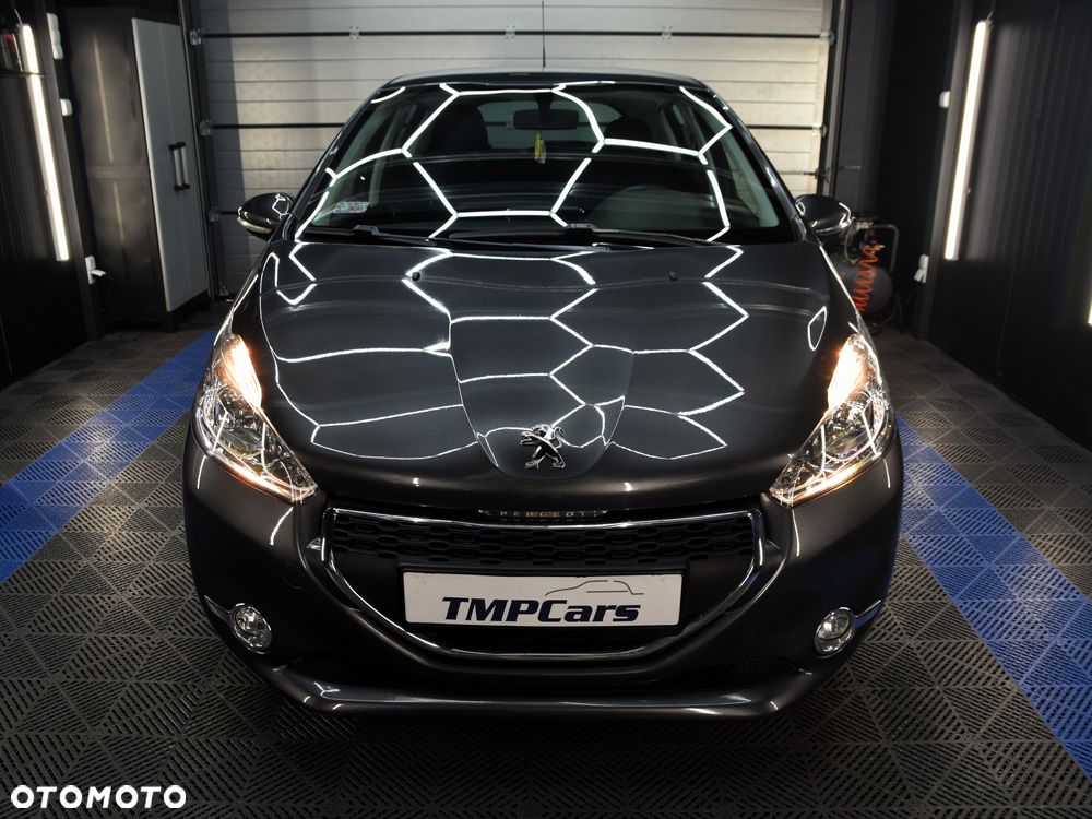 Peugeot 208 - 19