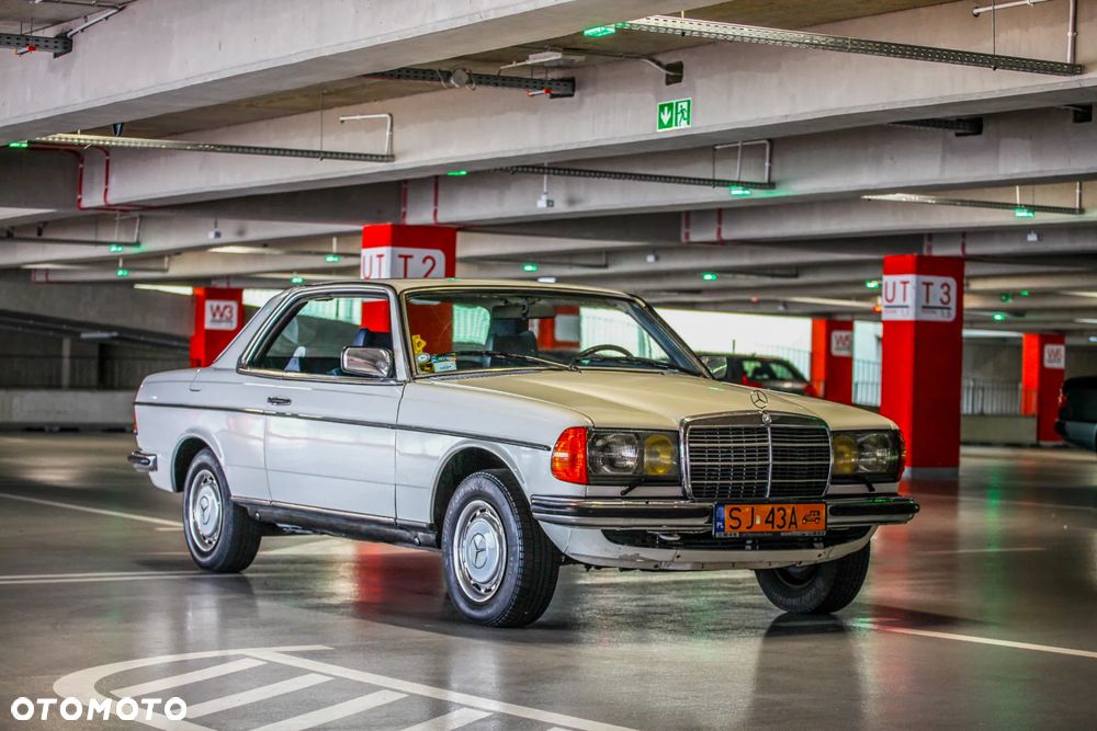 Mercedes-Benz W123 - 10