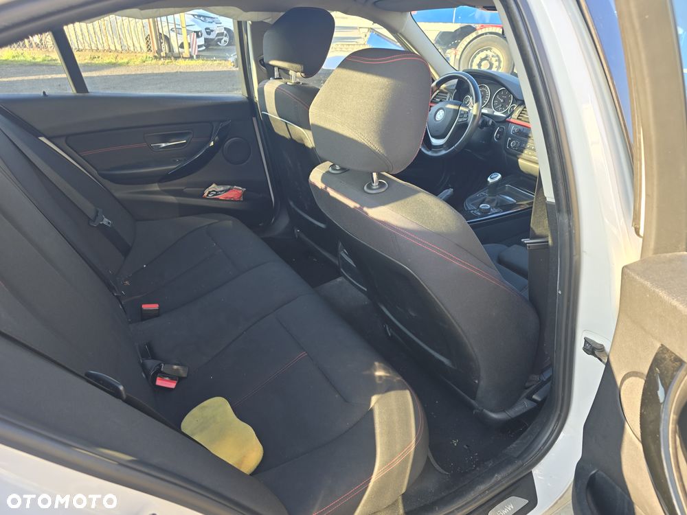 BMW Seria 3 316d M Sport - 25