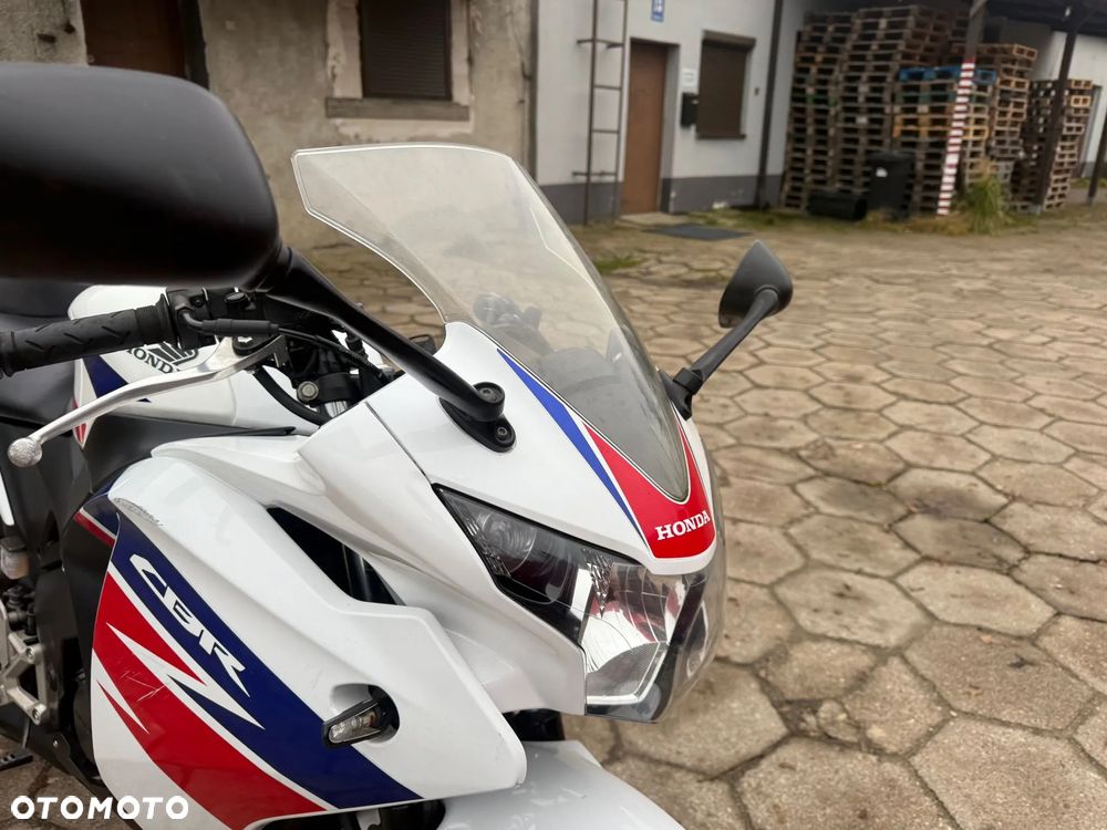 Honda CBR - 27