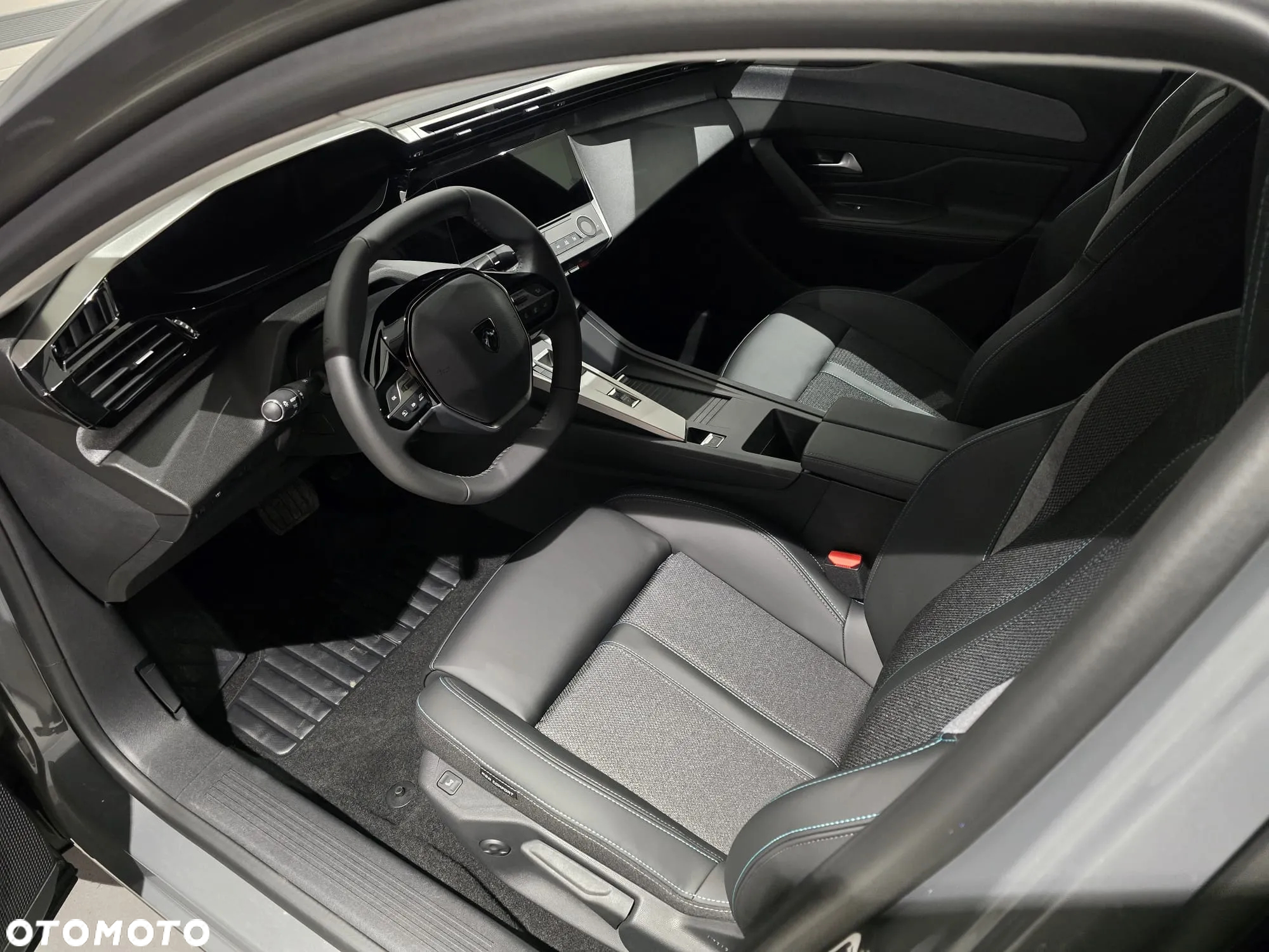 Peugeot 408 1.2 PureTech mHEV Allure S&S e-DSC6 - 8