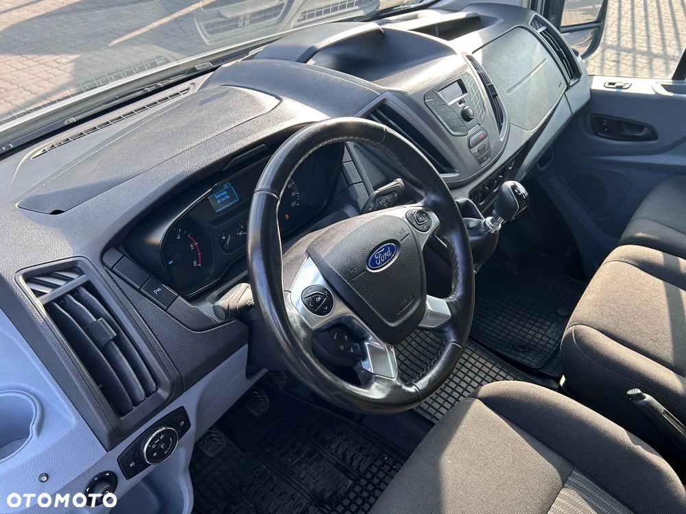 Ford Transit - 11