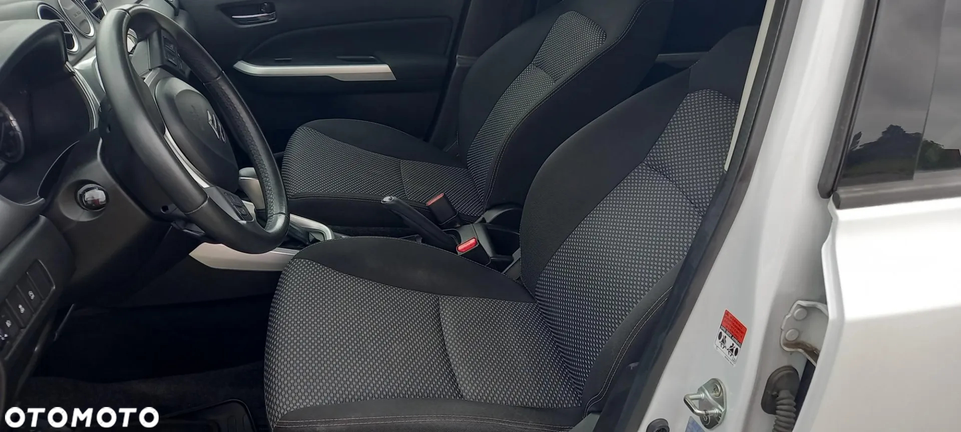 Suzuki Vitara 1.6 Comfort 2WD - 21