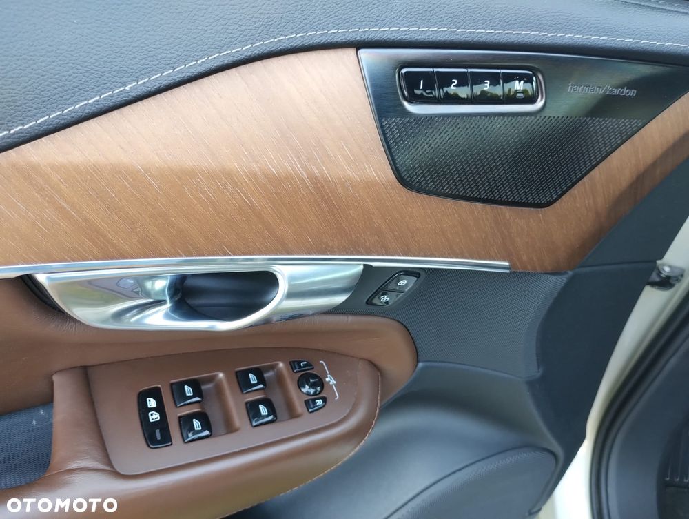 Volvo XC 90 D5 AWD Inscription 7os - 13