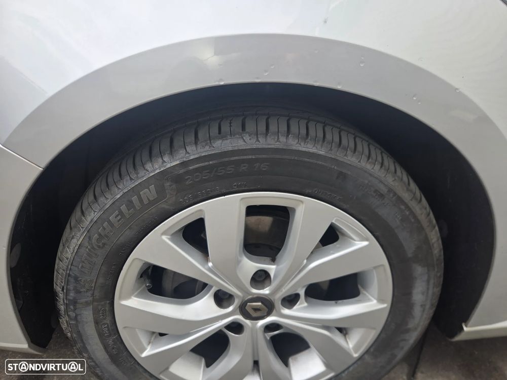 Renault Mégane 1.5 dCi Limited - 12