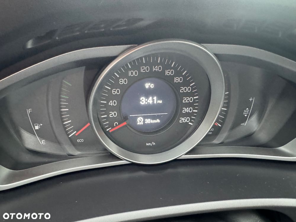Volvo V40 D2 - 5