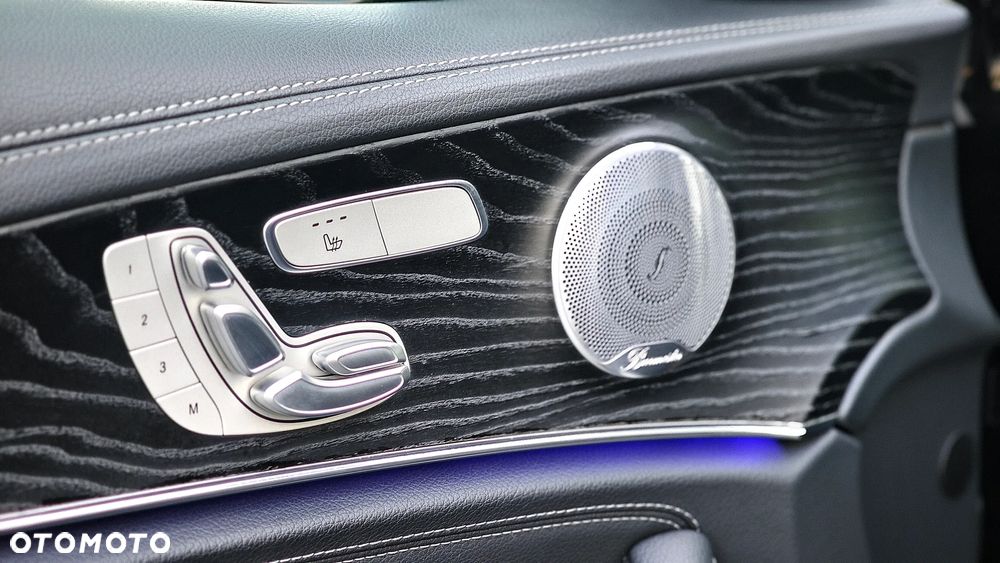 Mercedes-Benz Klasa E 220 d 4-Matic AMG - 30