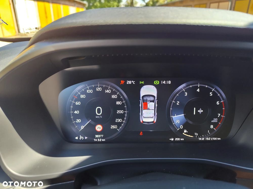 Volvo XC 40 T3 Momentum Core - 9