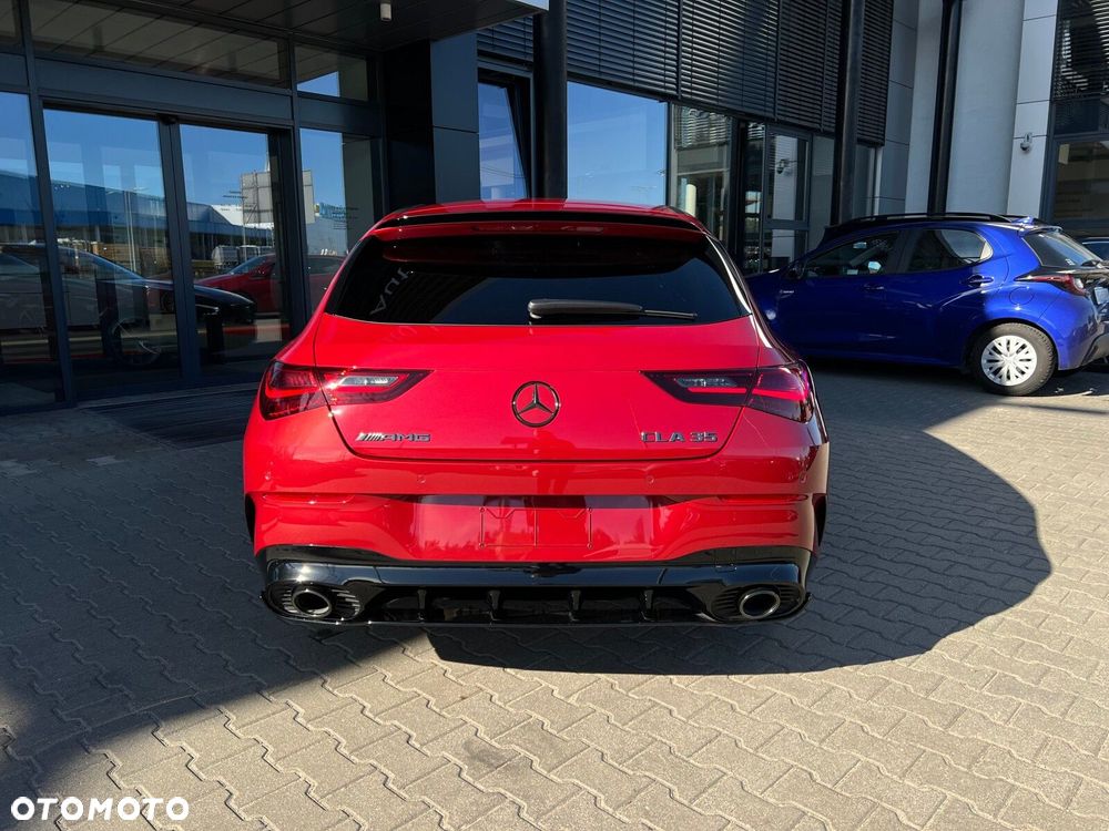 Mercedes-Benz CLA AMG 35 4-Matic 7G-DCT - 17