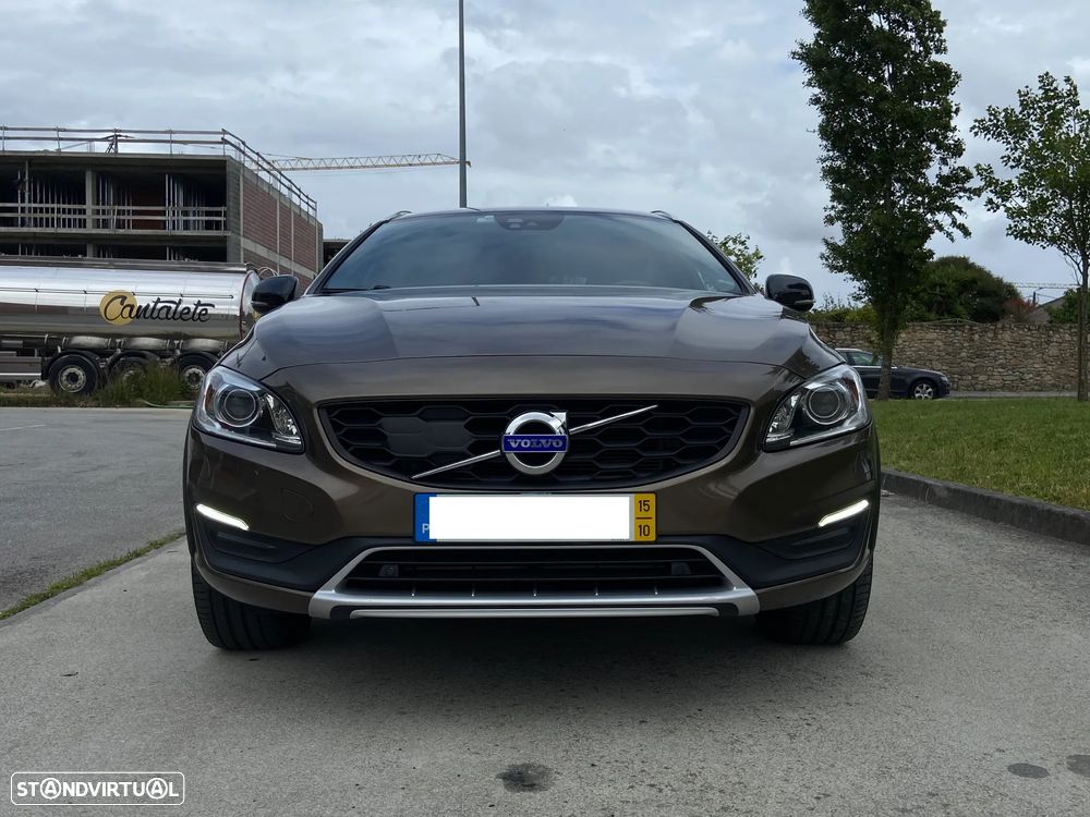 Volvo V60 Cross Country 2.0 D3 Summum Geartronic - 3