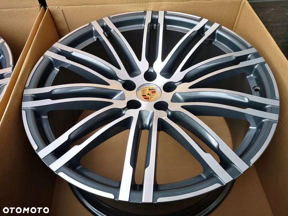PORSCHE MACAN S / TURBO/ SPIDER 21''95B nowy model - 16