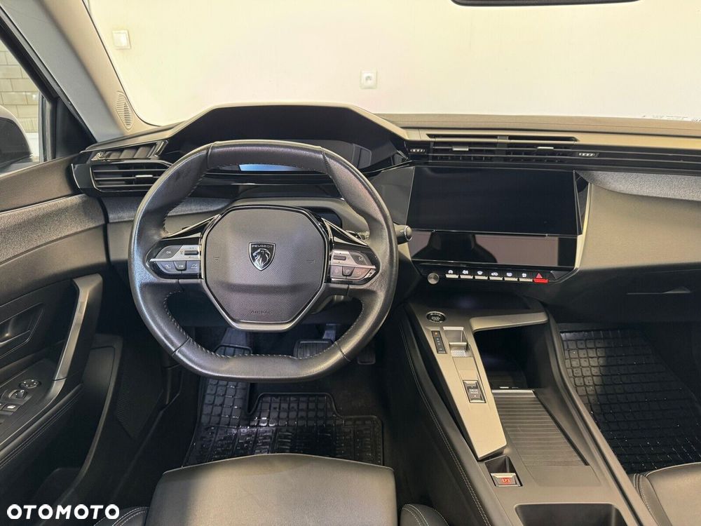 Peugeot 308 1.2 PureTech Allure Pack S&S EAT8 - 9