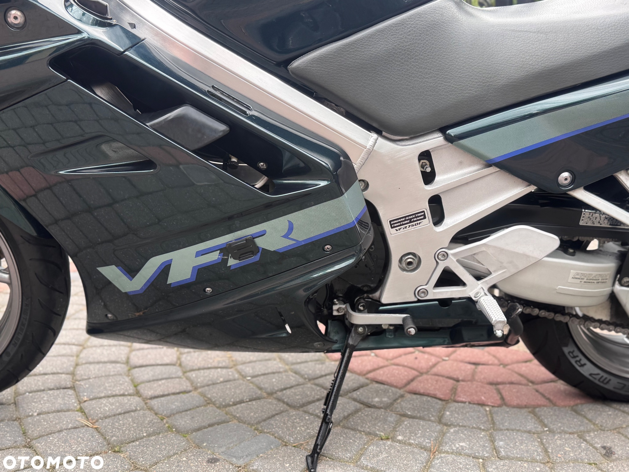 Honda VFR - 17