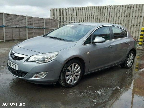 Dezmembrez Opel Astra J diferite motorizari