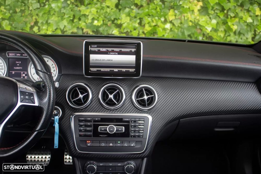 Mercedes-Benz A 200 7G-DCT AMG Line - 14