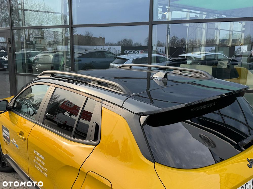 Jeep Avenger 1.2 T3 mHEV Overland 4xe eDCT6 - 9