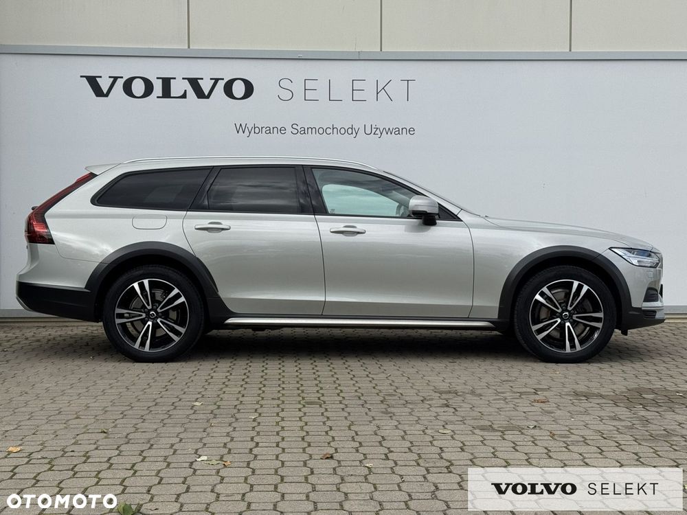 Volvo V90 Cross Country D5 AWD Pro - 6
