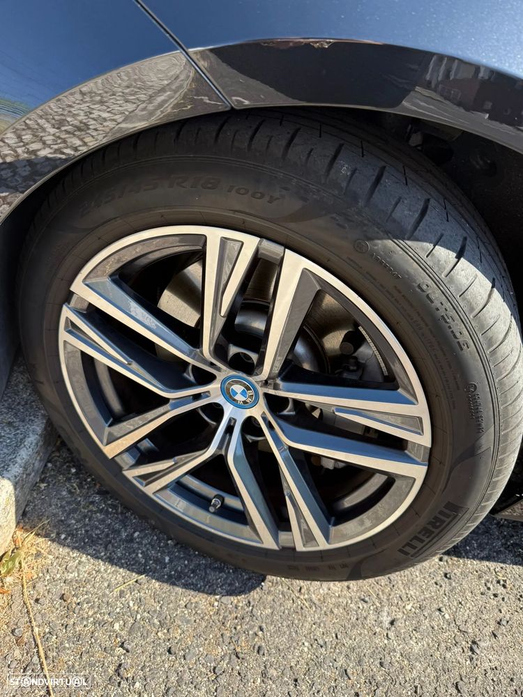 BMW i4 eDrive40 - 9