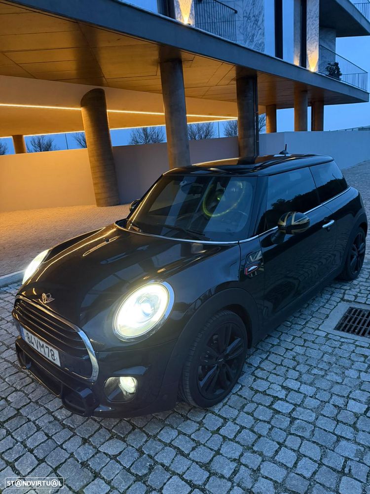 MINI 3 Portas Cooper D - 1