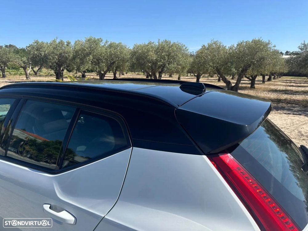 Volvo XC 40 1.5 T2 R-Design Geartronic - 9