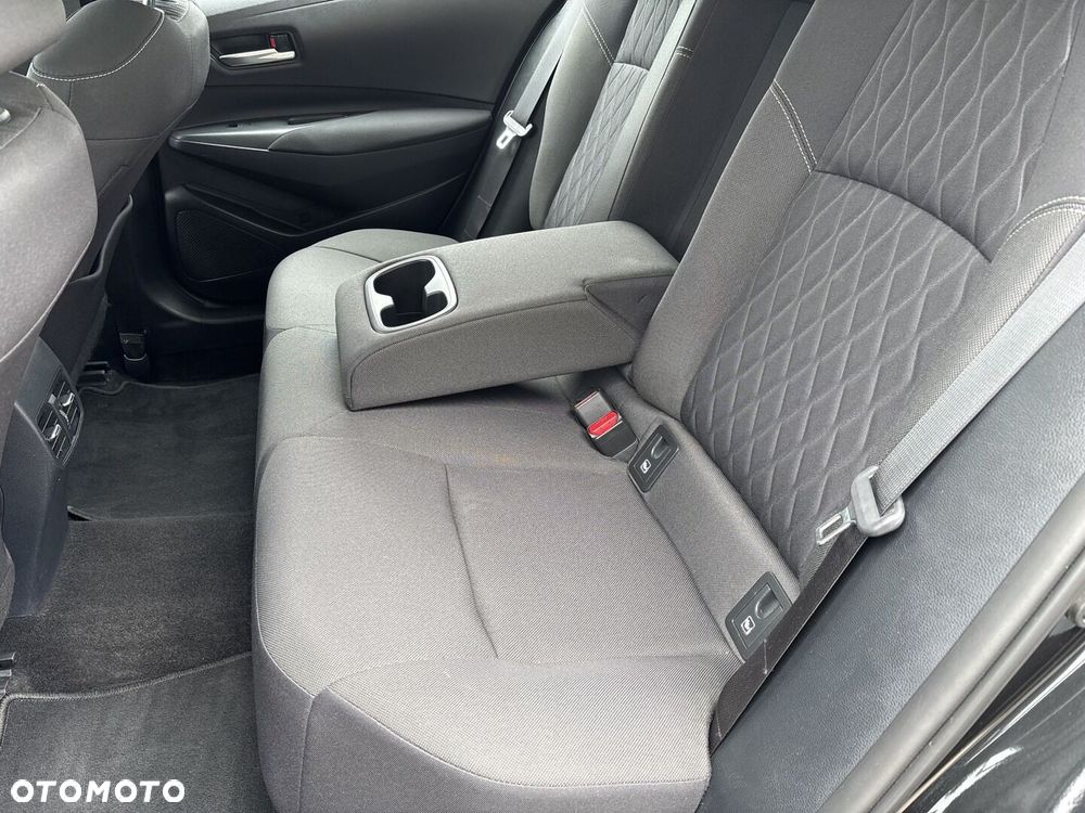 Toyota Corolla - 11