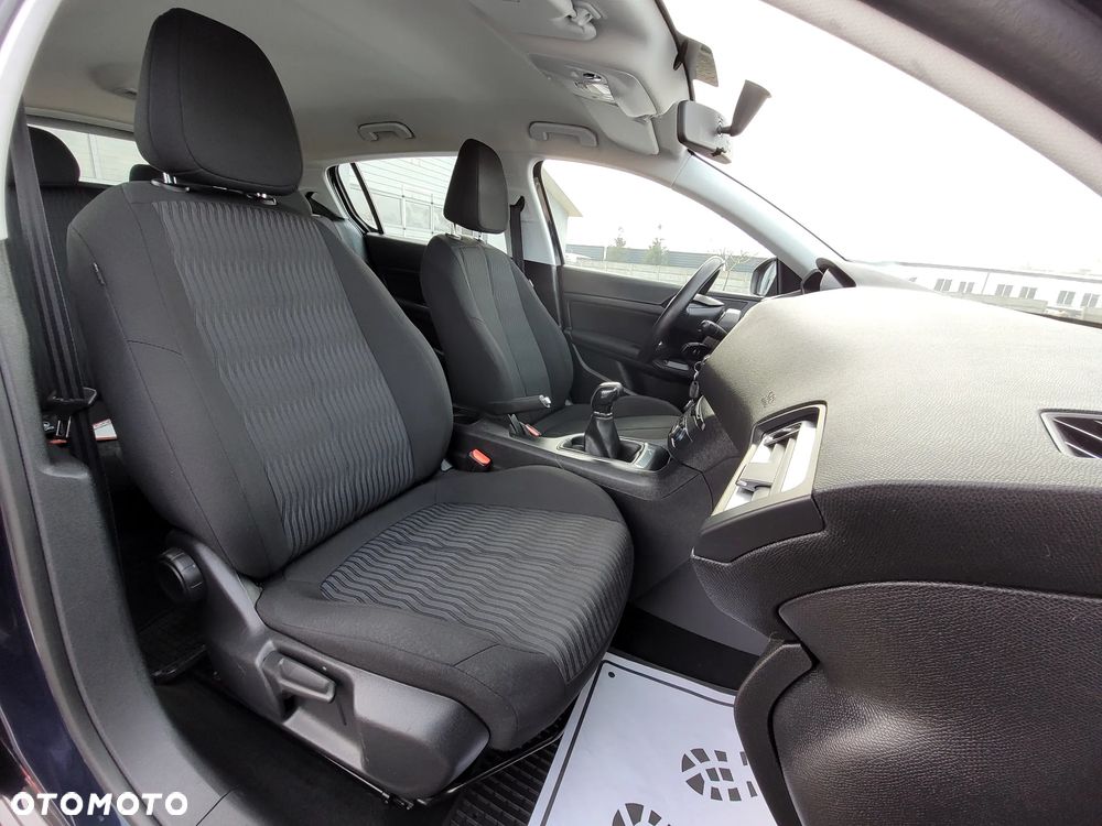 Peugeot 308 1.6 HDi Presence - 18