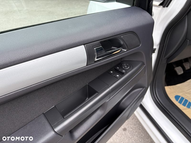 Opel Zafira 1.8 Design Edition - 25