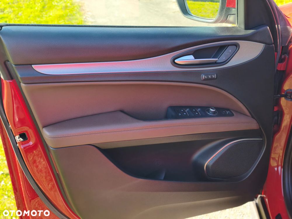 Alfa Romeo Stelvio 2.0 Turbo 16V AT8-Q4 Super - 18