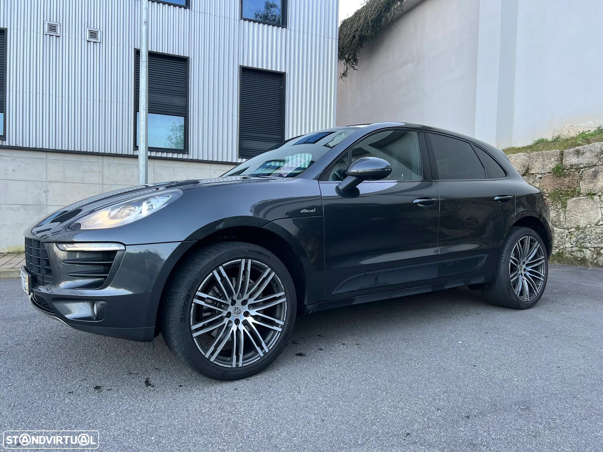 Porsche Macan S - 1