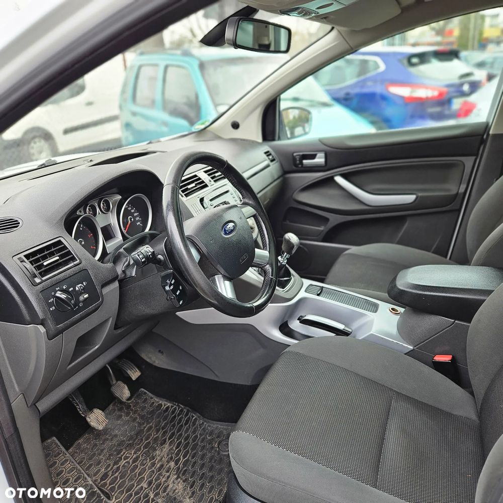 Ford Kuga 2.0 TDCi 2x4 Trend - 7