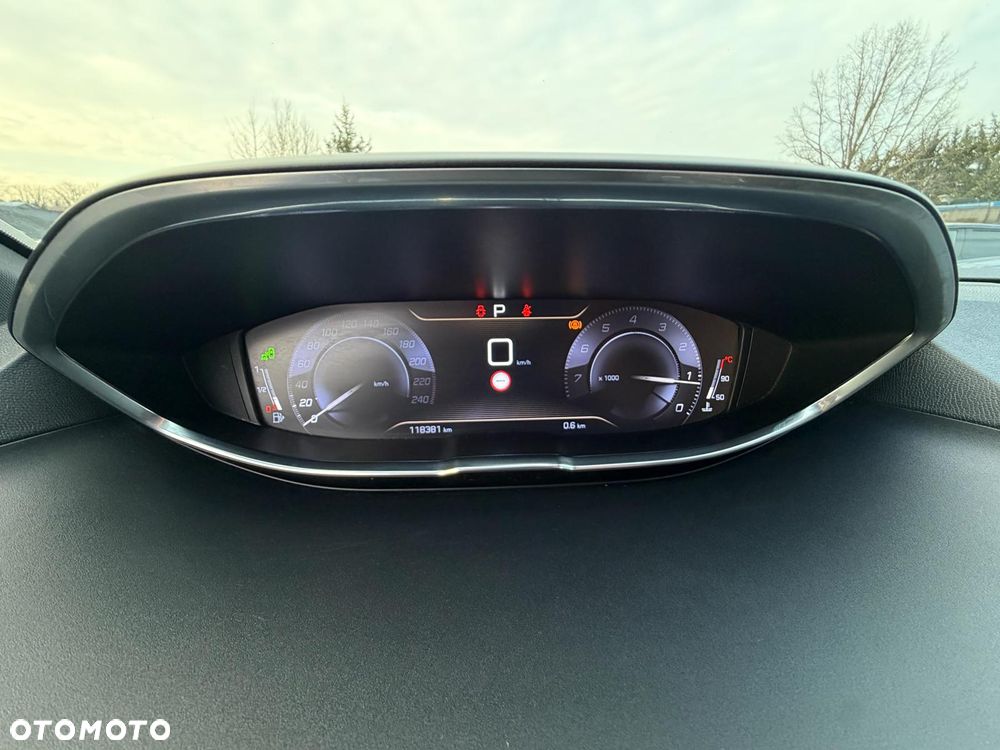 Peugeot 3008 1.6 PureTech GPF GT Line S&S EAT8 - 29