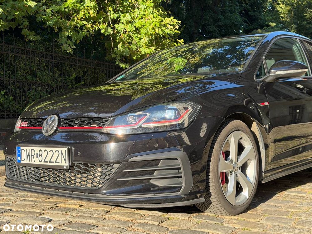 Volkswagen Golf - 3