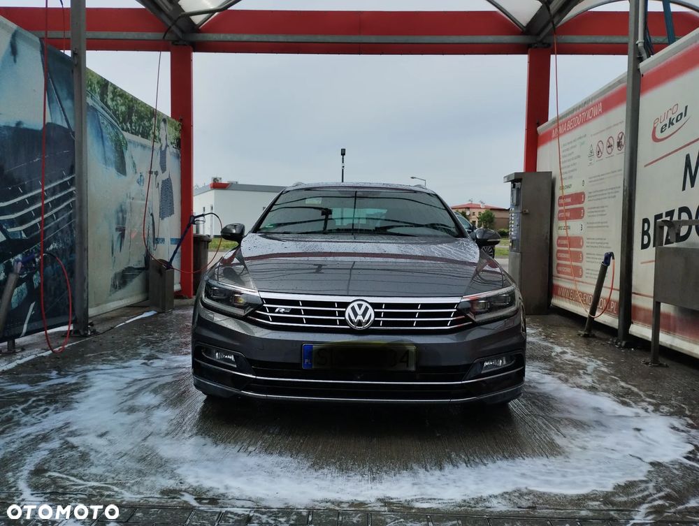 Volkswagen Passat - 4
