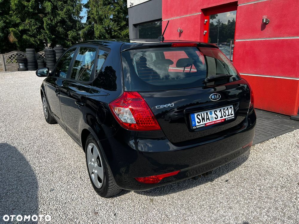 Kia Ceed 1.4 CVVT Attract - 3