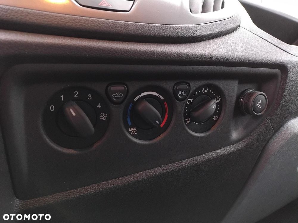 Ford transit - 18