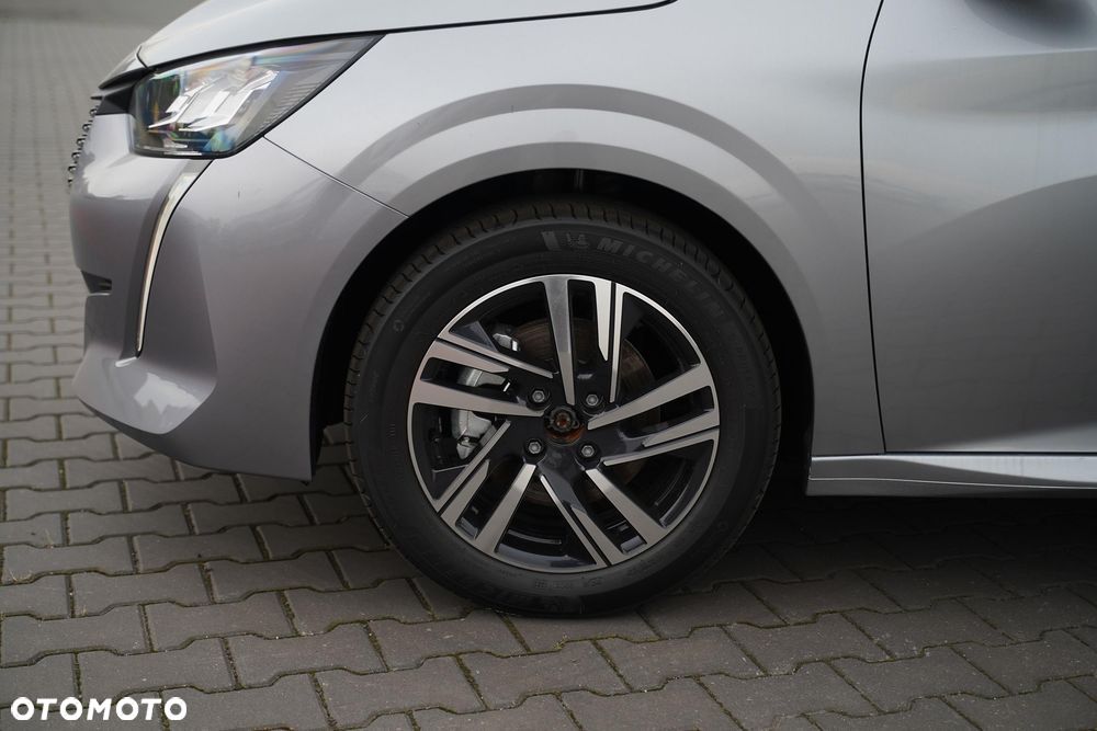 Peugeot 208 1.2 mHEV Allure - 26