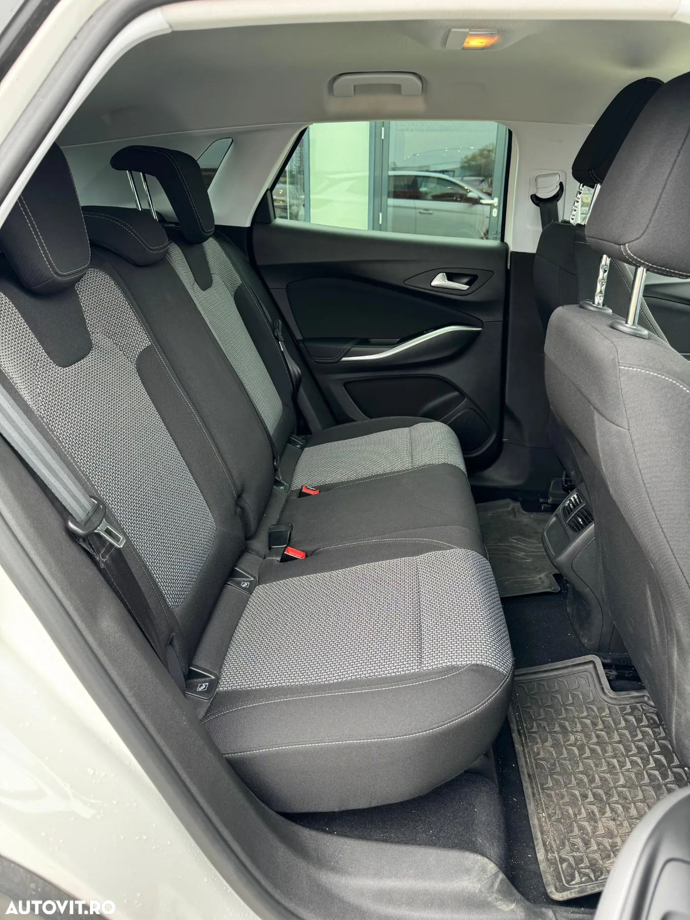 Opel Grandland X 1.2 Turbo START/STOP Aut. Enjoy - 23