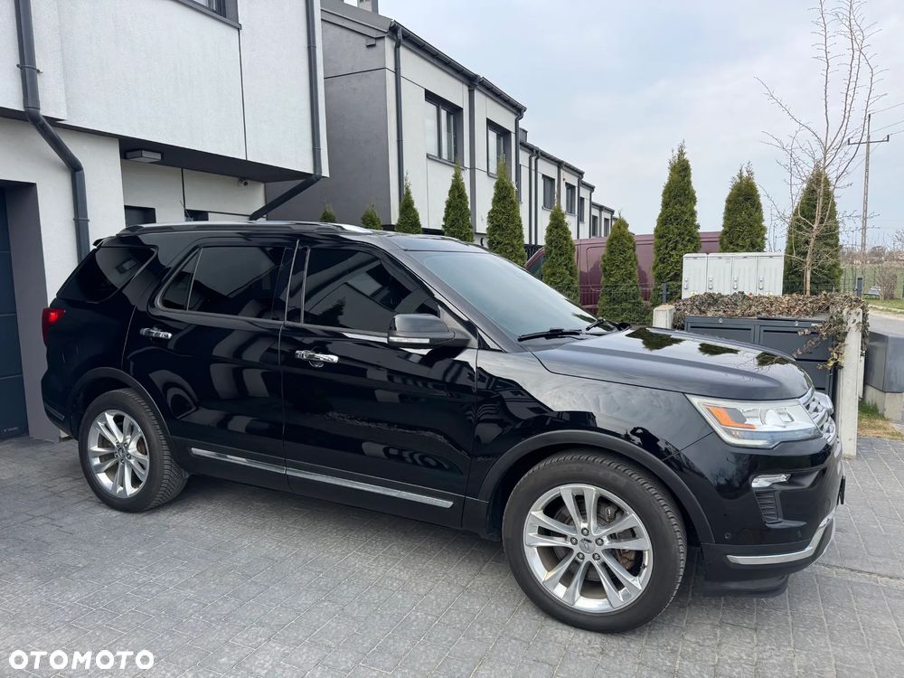 Ford Explorer - 4